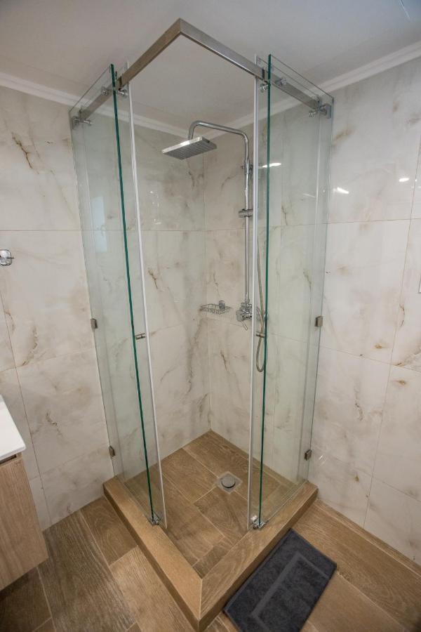 Raise Kifisias Serviced Apartments アテネ エクステリア 写真