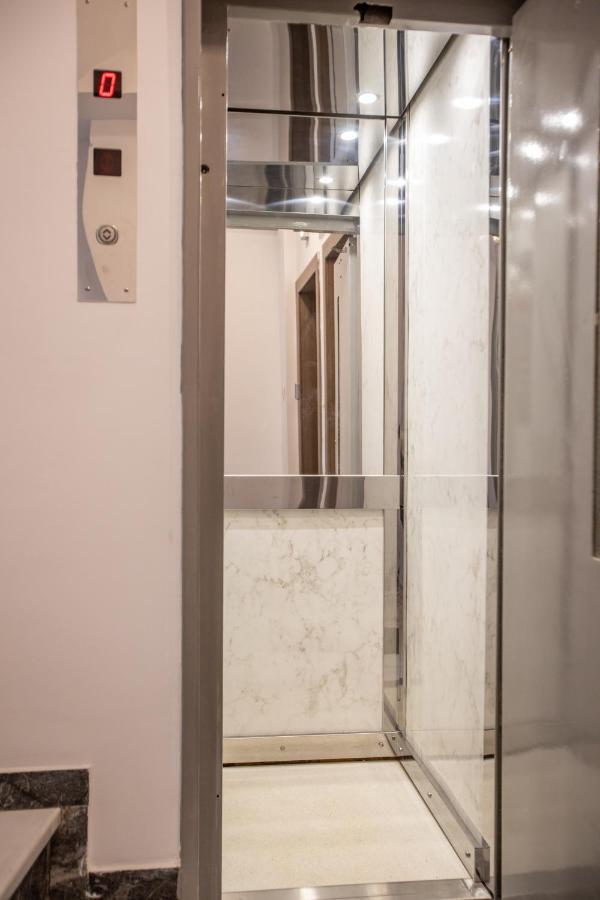 Raise Kifisias Serviced Apartments アテネ エクステリア 写真